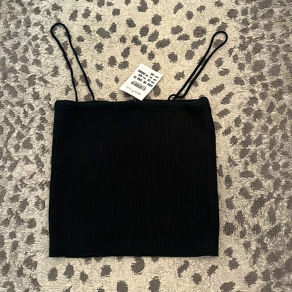 Women's Brandy Melville black ribbed crop top